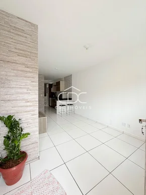 Lindo Imóvel Semimobiliado Em Condomínio Fechado No órfãs