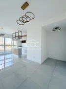 EXCELENTE APARTAMENTO SEMIMOBILIADO NO ÓRFÃS - Foto 4