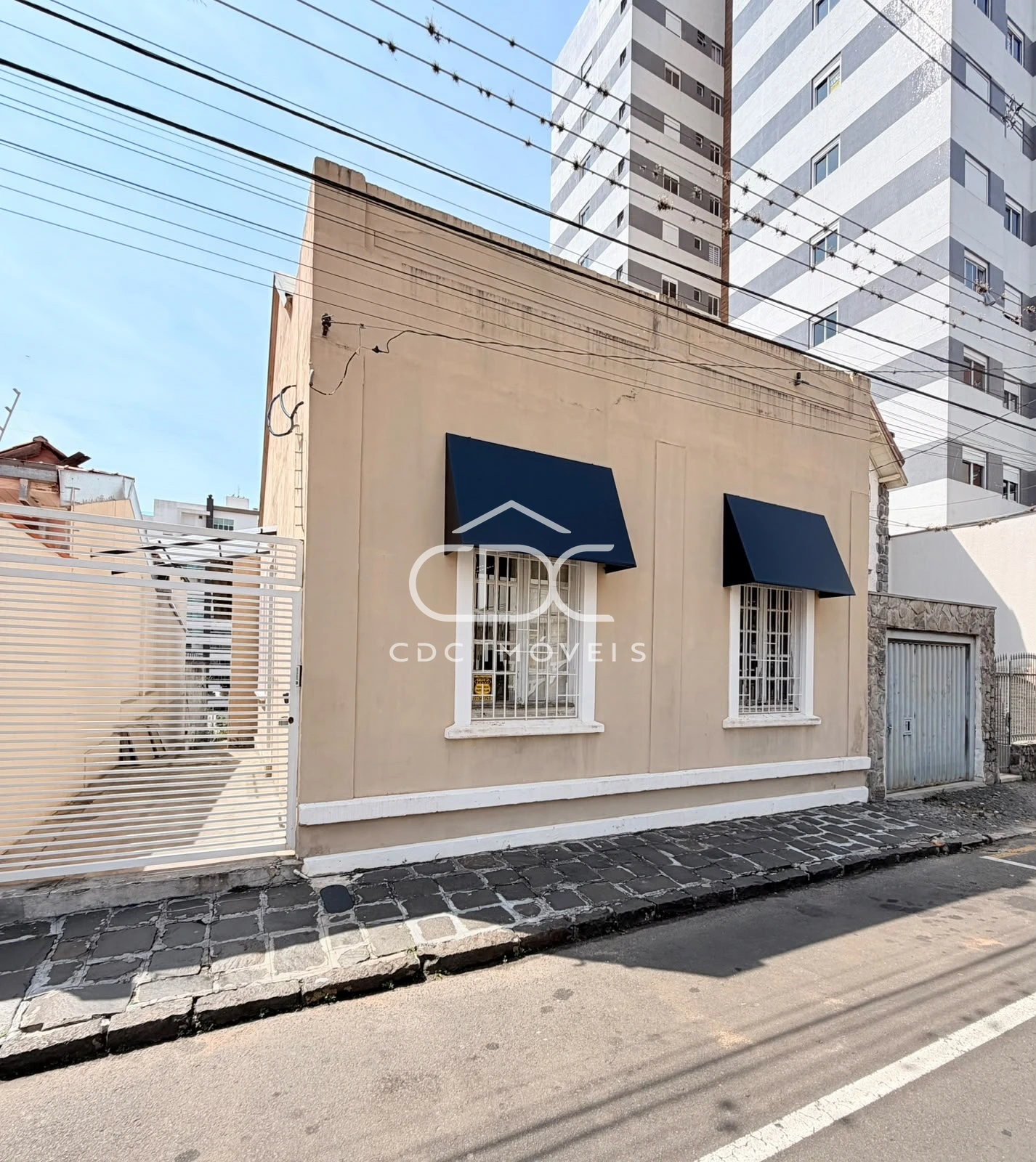 ótima Casa Comercial E/ou Residencial Central