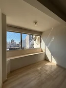 Apartamento com 3 quartos, sendo 1 suíte, no Centro - Foto 4