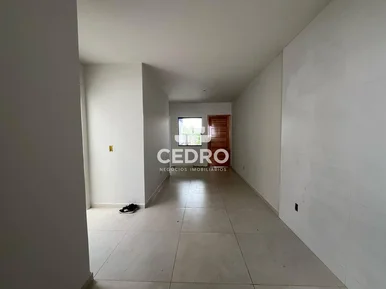 Casa Com 3 Quartos No Cará Cará