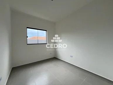 Casa Com 3 Quartos, Sendo 1 Suíte, No Cará Cará