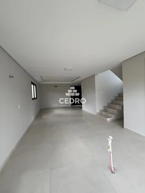 Sobrado Com 3 Quartos, Sendo 1 Suíte, No Bosque Mistral