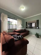 <strong>Casa com 3 quartos no Jardim Carvalho</strong>