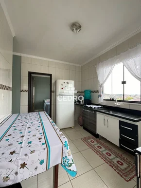Casa Com 3 Quartos No Jardim Carvalho
