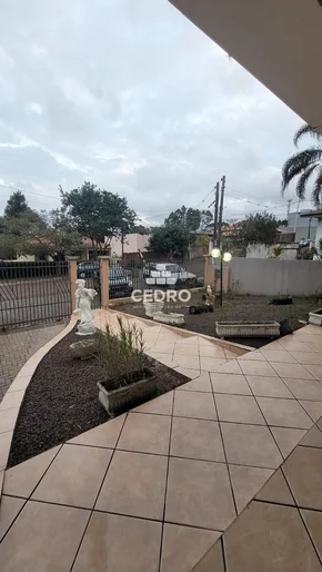 <strong>Casa com 3 quartos, sendo 1 suíte, em Oficinas</strong>