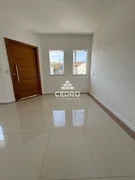 <strong>Sobrado com 3 quartos, sendo 1 suíte, no Contorno</strong>