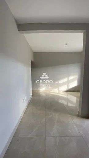 Casa Com 3 Quartos, Sendo 1 Suíte, Em Uvaranas