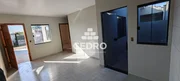 <strong>Casa com 2 quartos, sendo 1 suíte, em Uvaranas</strong>