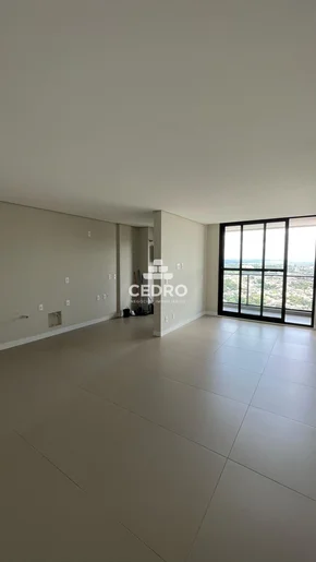 Apartamento Com 3 Quartos, Sendo 1 Suíte, No Centro