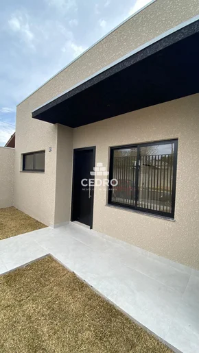 <strong>Casa com 3 quartos, sendo 1 suíte, em Órfãs</strong>