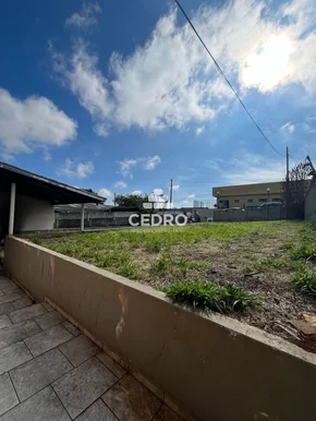 Casa Com 2 Quartos No Contorno