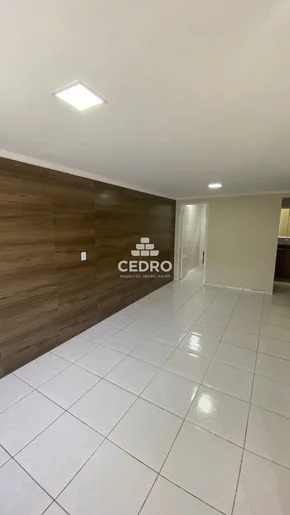 Sobrado Com 3 Quartos, Sendo 1 Suíte, Em órfãs