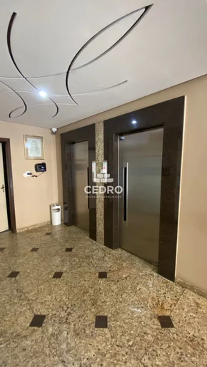 Apartamento Com 3 Quartos, Sendo 1 Suíte, No Centro