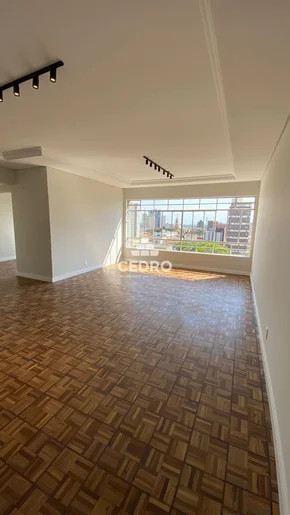 Apartamento Com 3 Quartos, Sendo 1 Suíte, No Centro