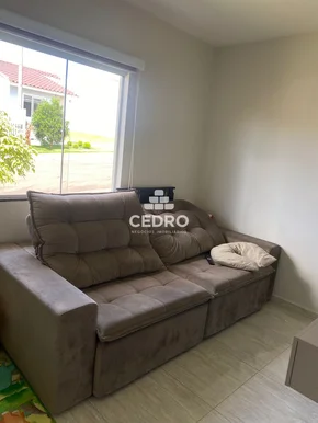 Casa Com 3 Quartos No Contorno