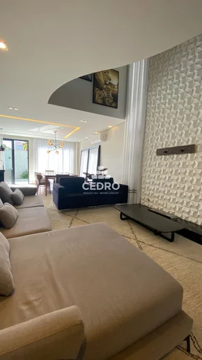 Casa Com 3 Quartos, Sendo 3 Suítes, No Terras Alphaville