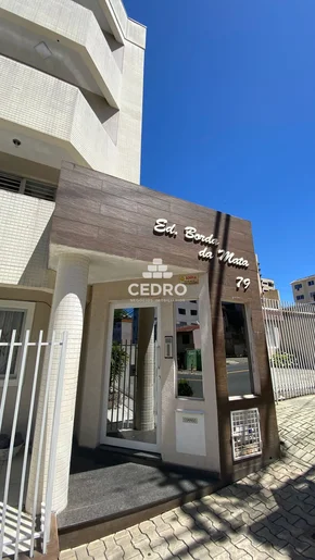 Apartamento Com 3 Quartos, Sendo 1 Suíte, No Centro