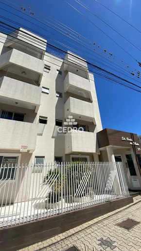 <strong>Apartamento com 3 quartos, sendo 1 suíte, no Centro</strong>