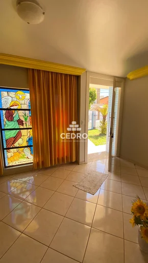 Casa Com 4 Quartos, Sendo 1 Suíte, Na Vila Estrela