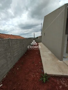 Casa Com 2 Quartos No Contorno