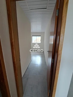 Casa Com 2 Quartos No Contorno