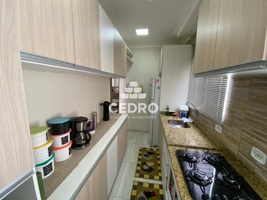 Casa Com 3 Quartos, Sendo 1 Suíte, No Contorno
