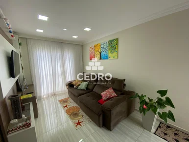 Casa Com 3 Quartos, Sendo 1 Suíte, No Contorno