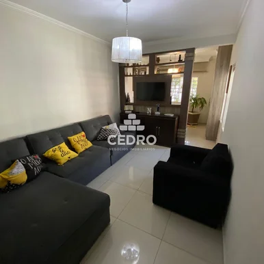 Sobrado Com 3 Quartos, Sendo 1 Suíte, Na Vila Estrela