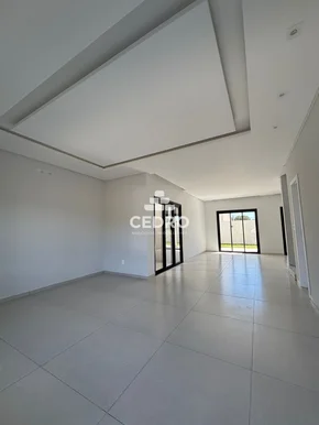 <strong>Sobrado com 3 quartos, sendo 2 suítes, no Jardim Carvalho</strong>