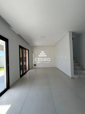 Sobrado Com 3 Quartos, Sendo 2 Suítes, No Jardim Carvalho