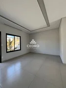 <strong>Sobrado com 3 quartos, sendo 2 suítes, no Jardim Carvalho</strong>