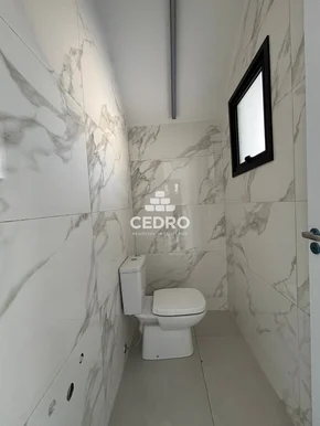 Sobrado Com 3 Quartos, Sendo 2 Suítes, No Jardim Carvalho