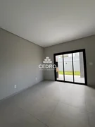 <strong>Sobrado com 3 quartos, sendo 1 suíte, no Jardim Carvalho</strong>