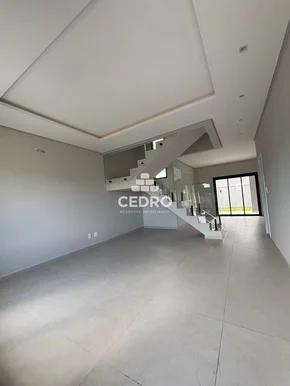 Sobrado Com 3 Quartos, Sendo 1 Suíte, No Jardim Carvalho