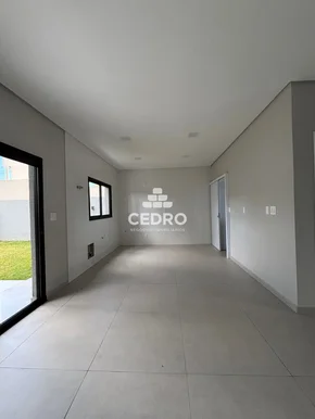 Sobrado Com 3 Quartos, Sendo 1 Suíte, No Jardim Carvalho