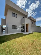 <strong>Sobrado com 3 quartos, sendo 1 suíte, no Jardim Carvalho</strong>