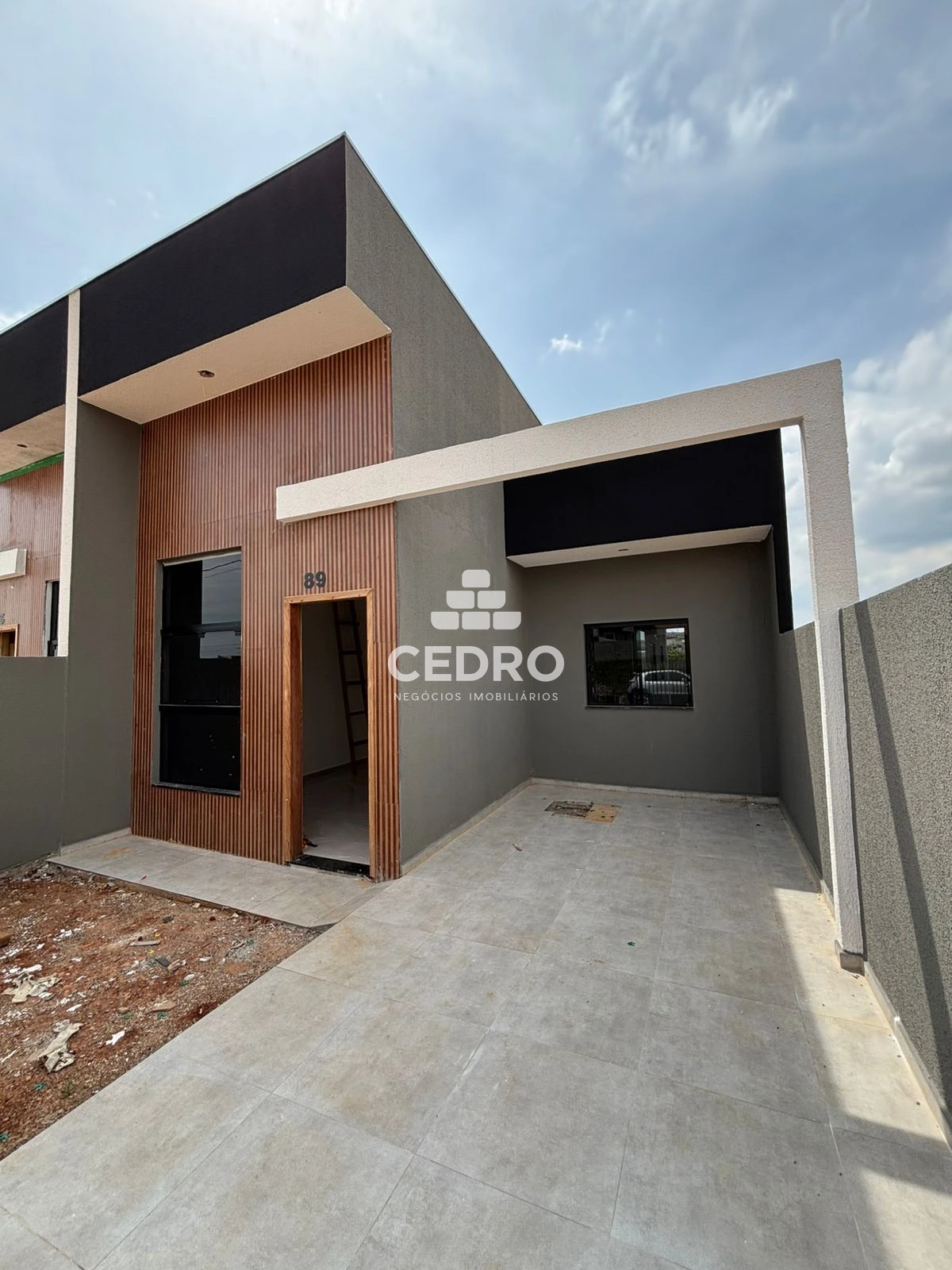 Casa Com 3 Quartos No Cará Cará