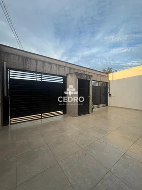 <strong>Casa com 3 quartos, sendo 1 suíte, em Órfãs</strong>