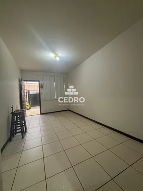 Casa Com 3 Quartos, Sendo 1 Suíte, Em órfãs
