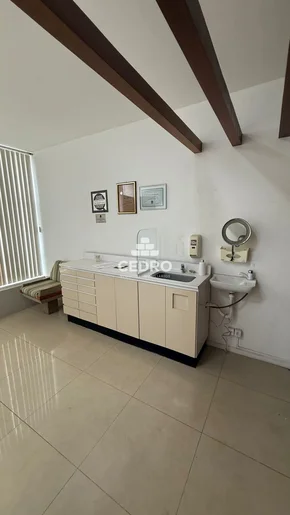 Sala Comercial De 34m² No Centro