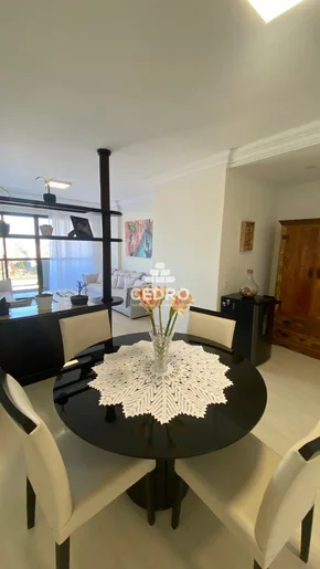 Apartamento Com 3 Quartos, Sendo 1 Suíte, No Centro