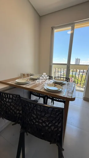 Apartamento Com 2 Quartos, Sendo 1 Suíte, No Centro