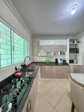 Sobrado Com 2 Quartos No Jardim Carvalho