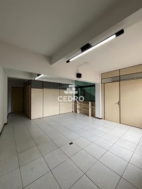 <strong>Sala de 46,25m² no Centro</strong>