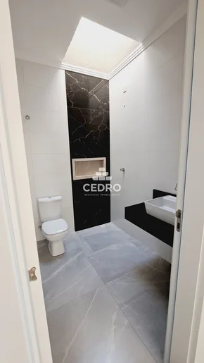 Casa Com 3 Quartos, Sendo 1 Suíte, No Cará Cará