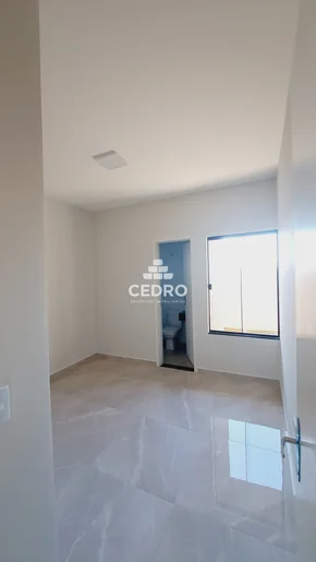 Casa Com 3 Quartos, Sendo 1 Suíte, No Cará Cará