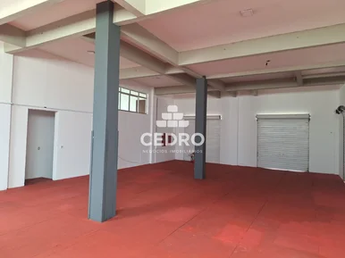 Barracão Com 250m² No Centro