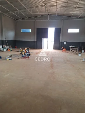 Barracão De 244m² Em Uvaranas