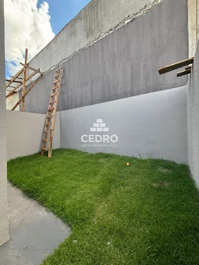 Casa Com 3 Quartos, Sendo 1 Suíte, No Cará Cará